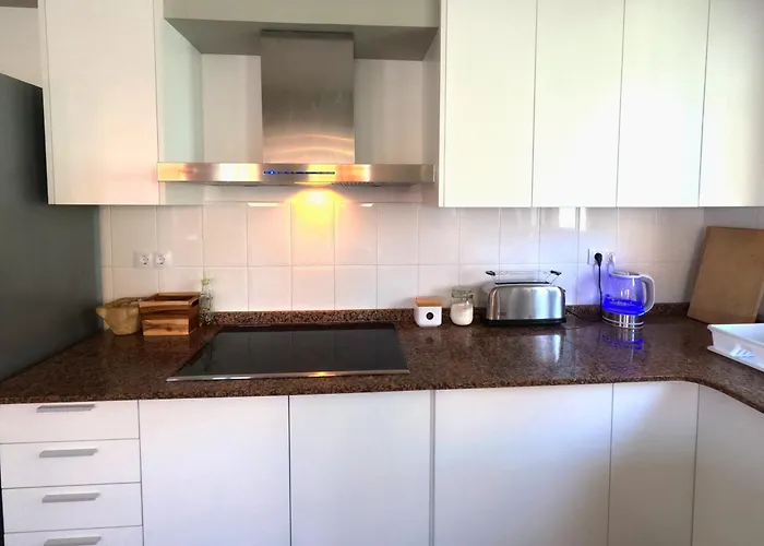 De Sonia פיניסטרה